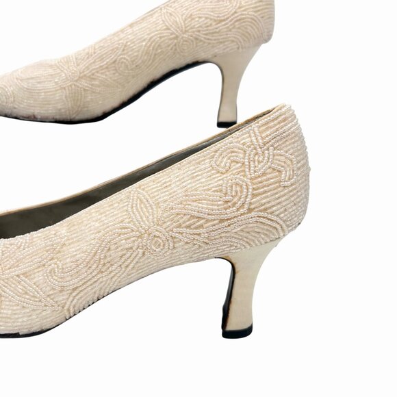 VINTAGE IVORY VALERIE STEVENS BEADED HEELS W/ BOX WEDDING FORMAL 8.5 - Picture 6 of 13